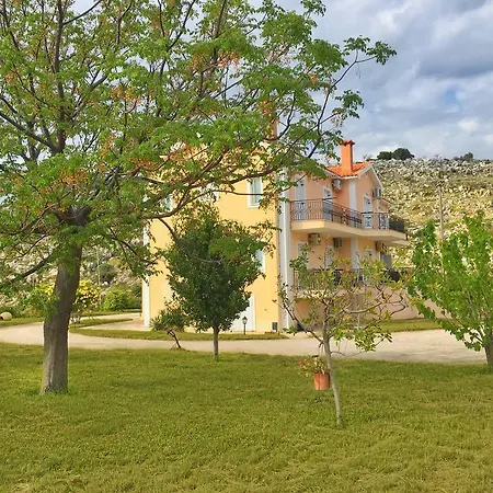 Sunshine アパート *