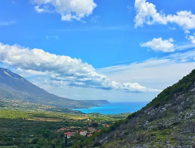 Sunshine Karavádhos