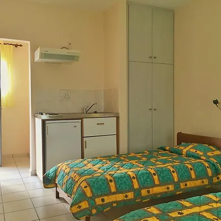 Sunshine Appartement Karavádhos